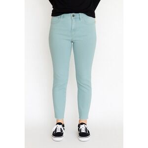 Universal Thread Womens Jeans Size 8/29R‎ Light Blue Wash Distressed Hem